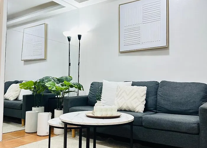 Unwind Oasis Two Bedroom Free Pool Access