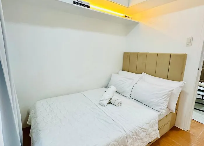 Apartamento Unwind Oasis Two Bedroom Free Pool Access Manila